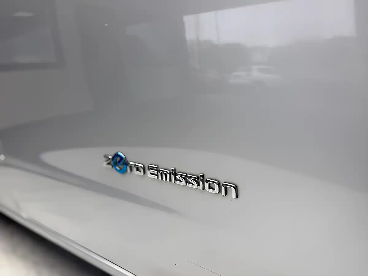Used 2019 Nissan e-NV200 Tekna Silver - Interior and Exterior details 10