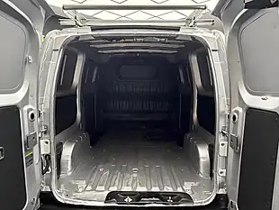 Used 2019 Nissan e-NV200 Tekna Silver - Interior and Exterior details 19