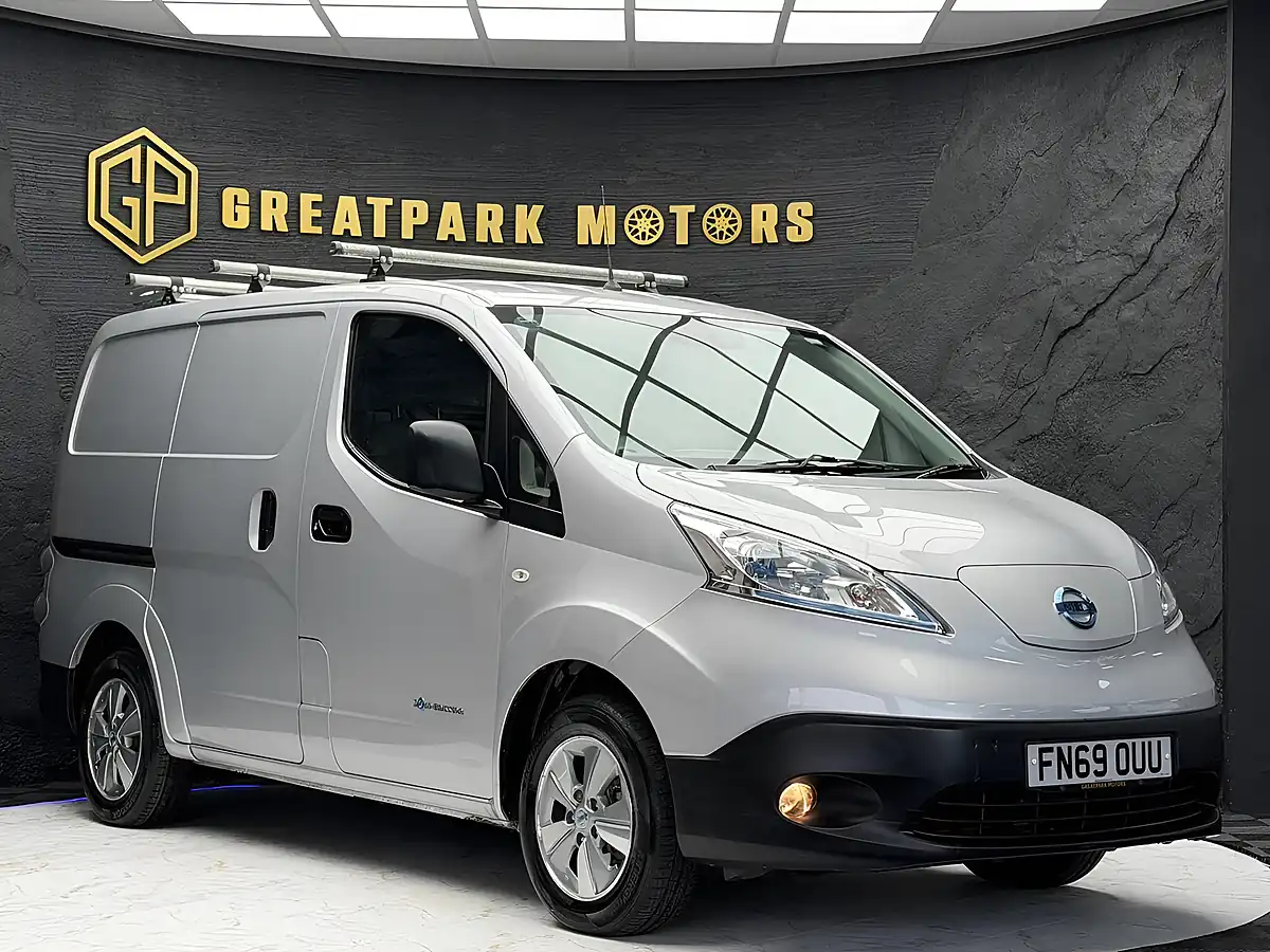 Used 2019 Nissan e-NV200 Tekna Silver - Interior and Exterior details 3