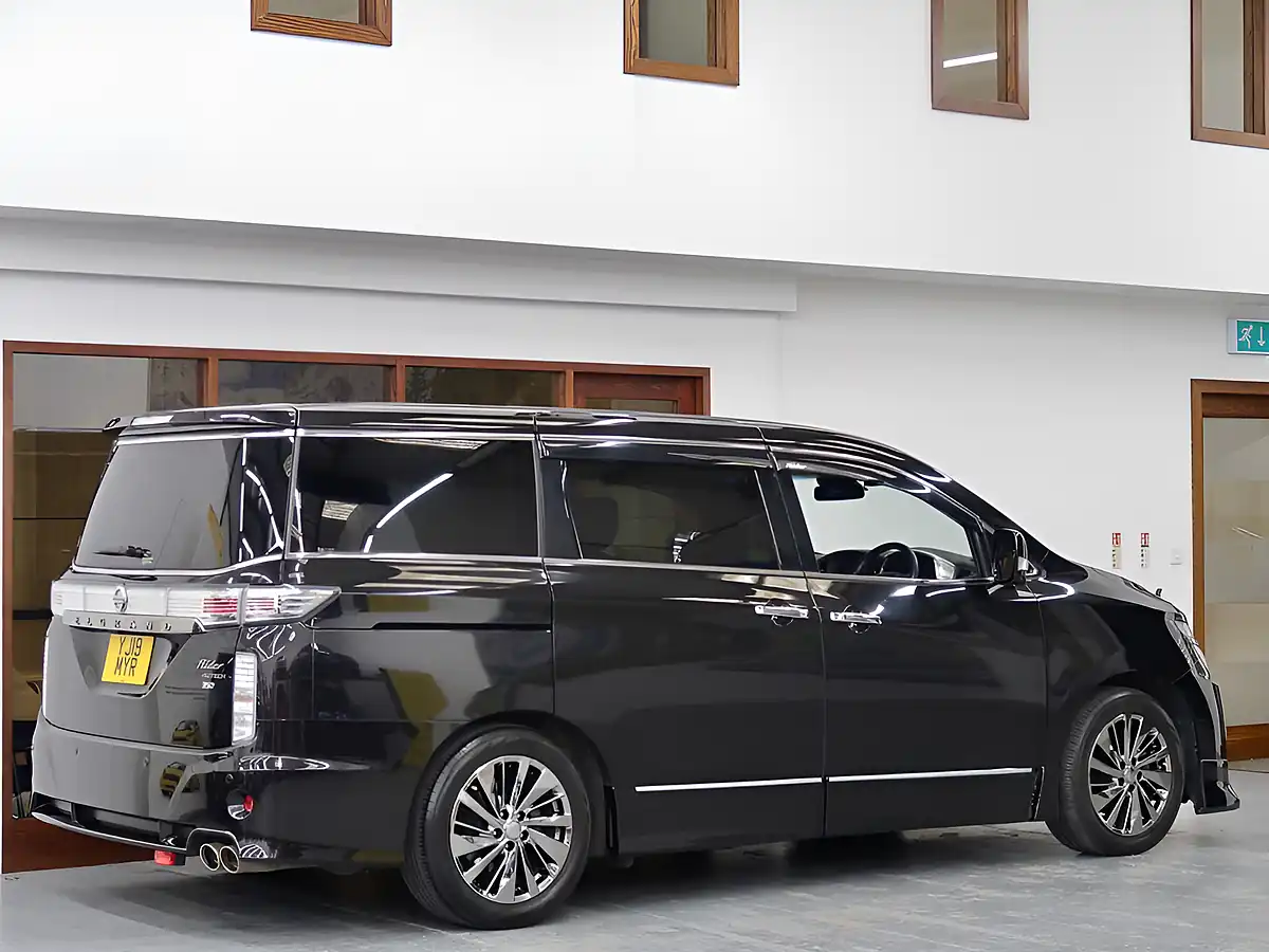 Used 2019 Nissan Elgrand Rider Autec Edition Black - Interior and Exterior details 9