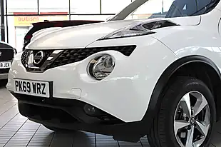 Used 2019 Nissan Juke Acenta Arctic White - Interior and Exterior details 4