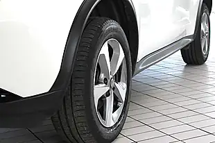 Used 2019 Nissan Juke Acenta Arctic White - Interior and Exterior details 6