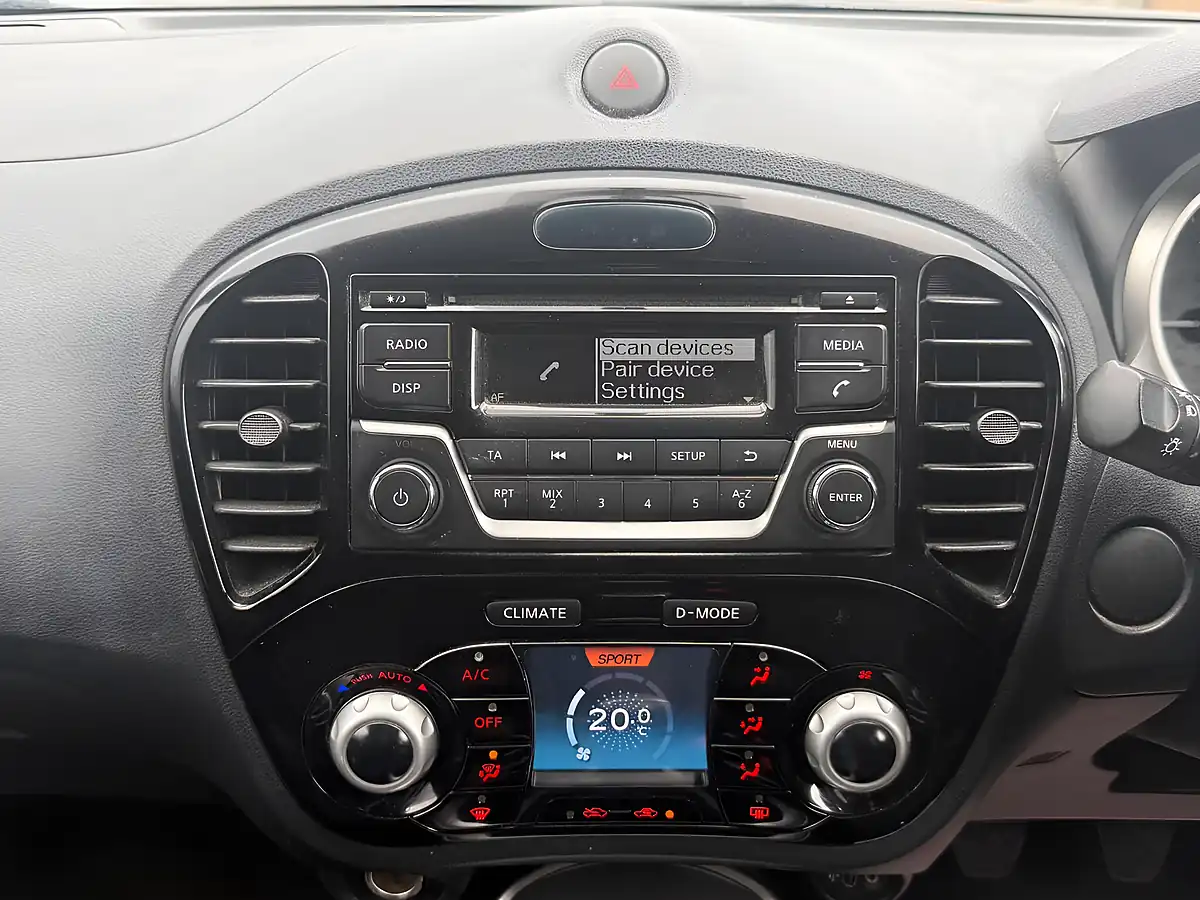Used 2019 Nissan Juke Acenta Black - Interior and Exterior details 12