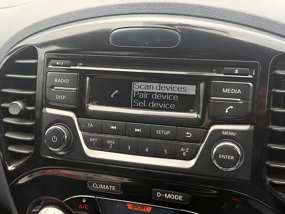 Used 2019 Nissan Juke Acenta Black - Interior and Exterior details 15