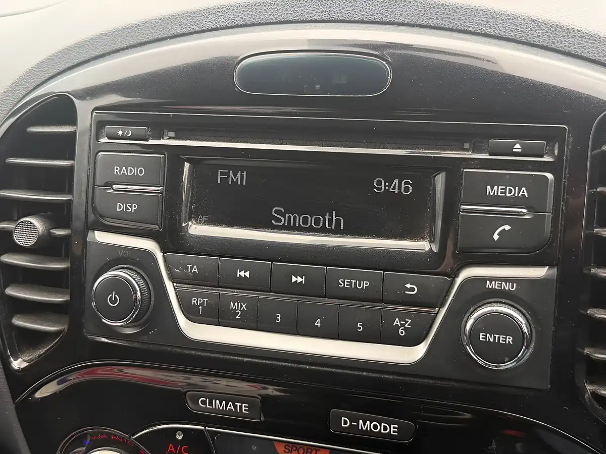 Used 2019 Nissan Juke Acenta Black - Interior and Exterior details 16