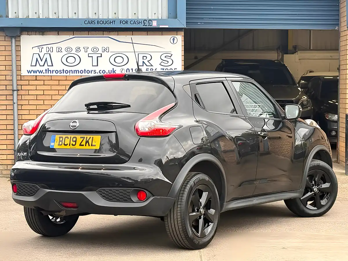 Used 2019 Nissan Juke Acenta Black - Interior and Exterior details 4