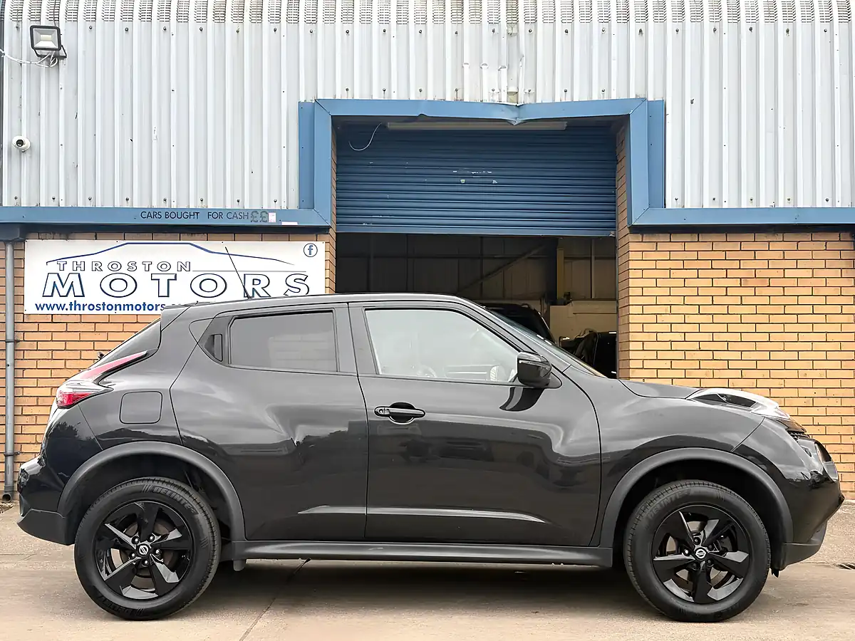 Used 2019 Nissan Juke Acenta Black - Interior and Exterior details 6
