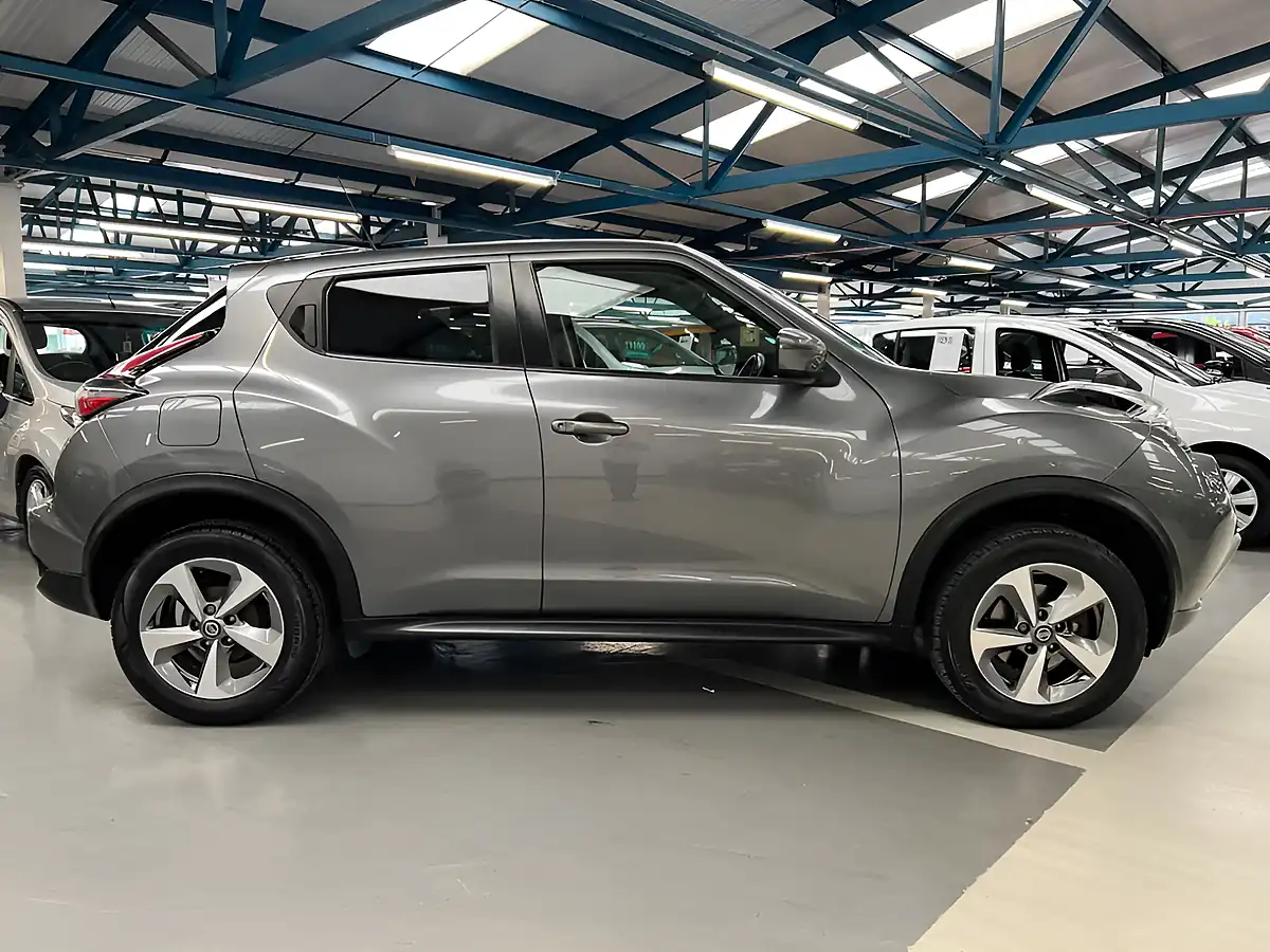 Used 2019 Nissan Juke Acenta Grey - Interior and Exterior details 10
