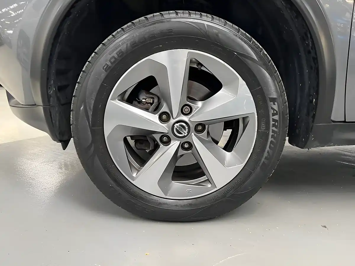 Used 2019 Nissan Juke Acenta Grey - Interior and Exterior details 13