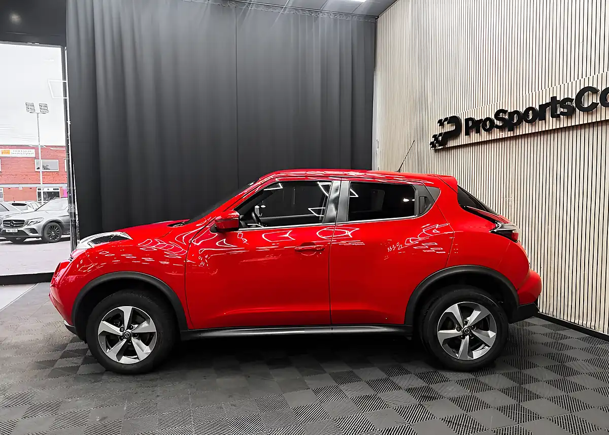 Used 2019 Nissan Juke Acenta Red - Interior and Exterior details 10