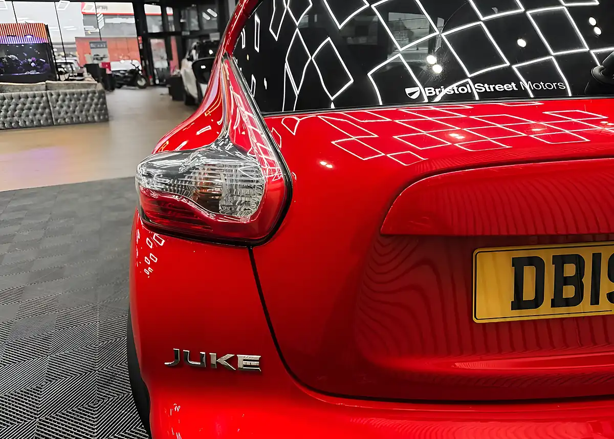 Used 2019 Nissan Juke Acenta Red - Interior and Exterior details 16