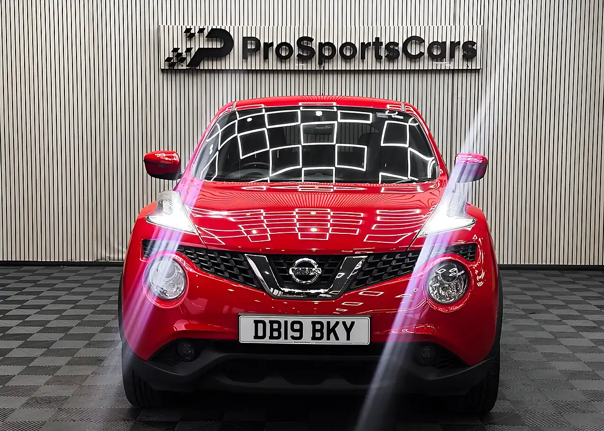 Used 2019 Nissan Juke Acenta Red - Interior and Exterior details 3