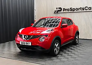 Used 2019 Nissan Juke Acenta Red - Interior and Exterior details 4