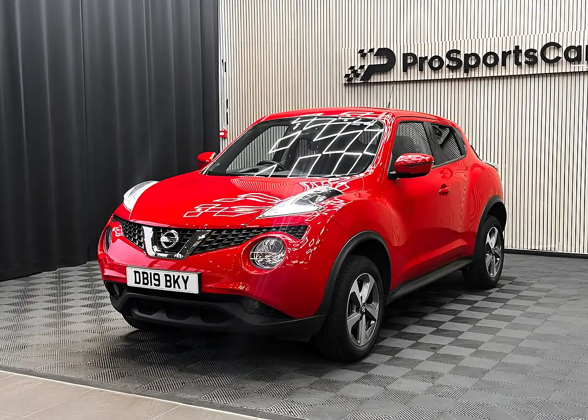 Used 2019 Nissan Juke Acenta Red - Interior and Exterior details 4