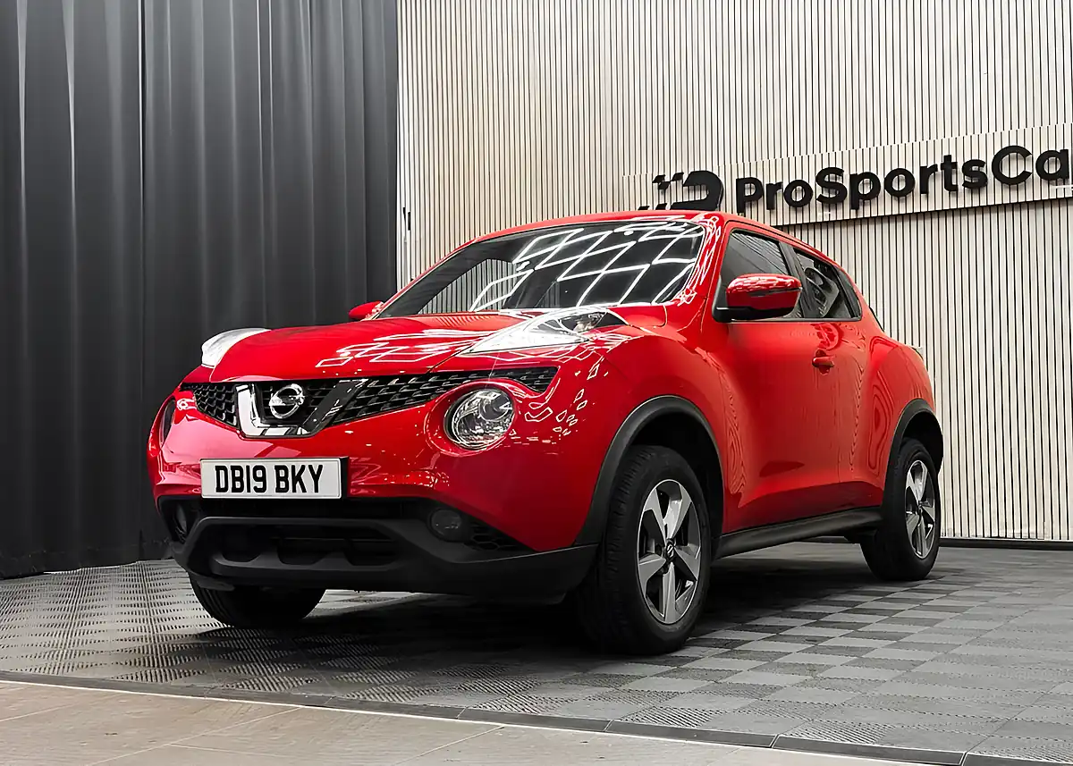 Used 2019 Nissan Juke Acenta Red - Interior and Exterior details 6