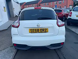 Used 2019 Nissan Juke Acenta White - Interior and Exterior details 7
