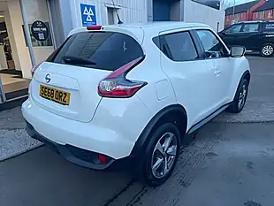 Used 2019 Nissan Juke Acenta White - Interior and Exterior details 8