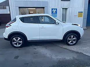 Used 2019 Nissan Juke Acenta White - Interior and Exterior details 9