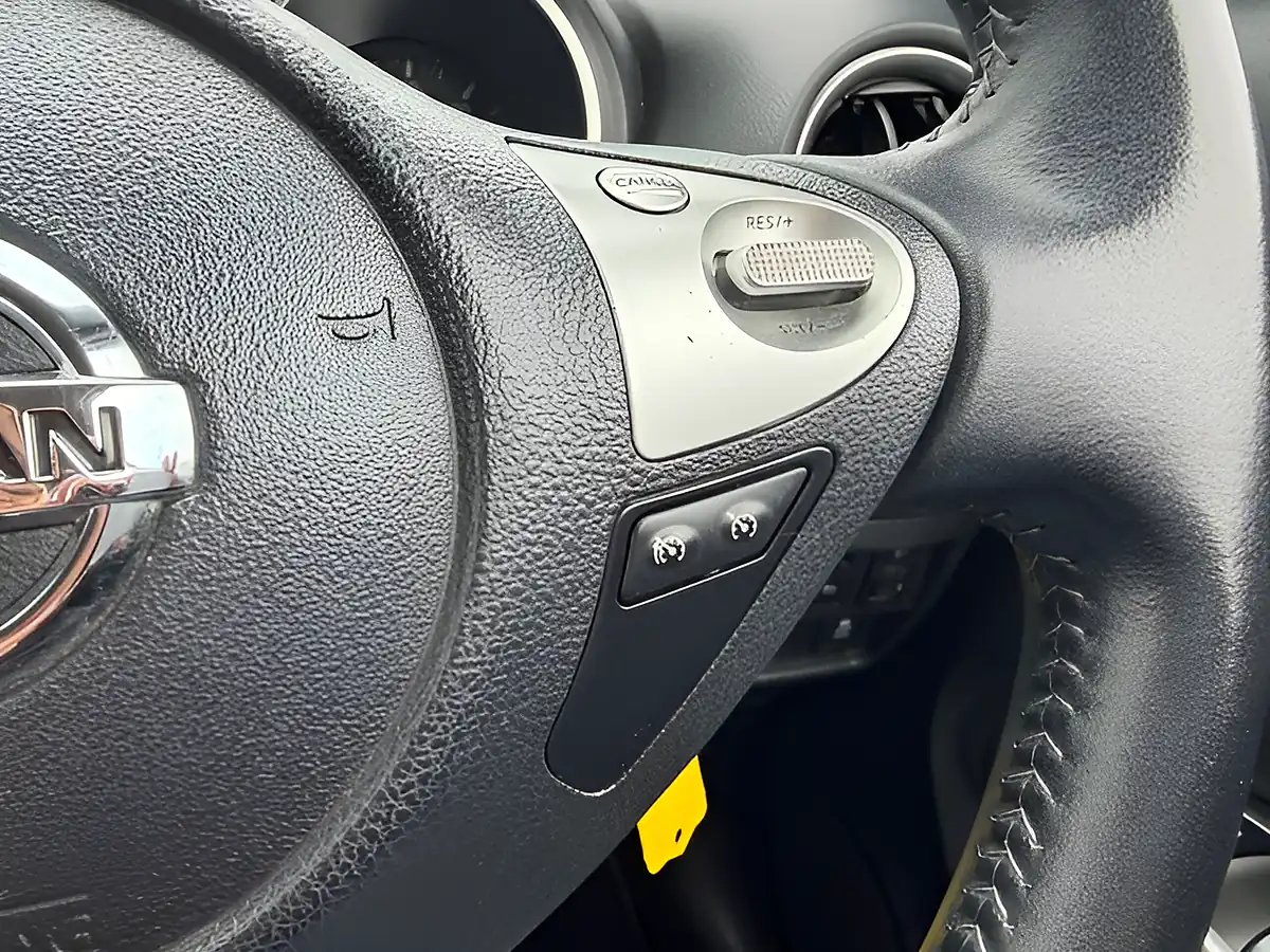 Used 2019 Nissan Juke Acenta White - Interior and Exterior details 14