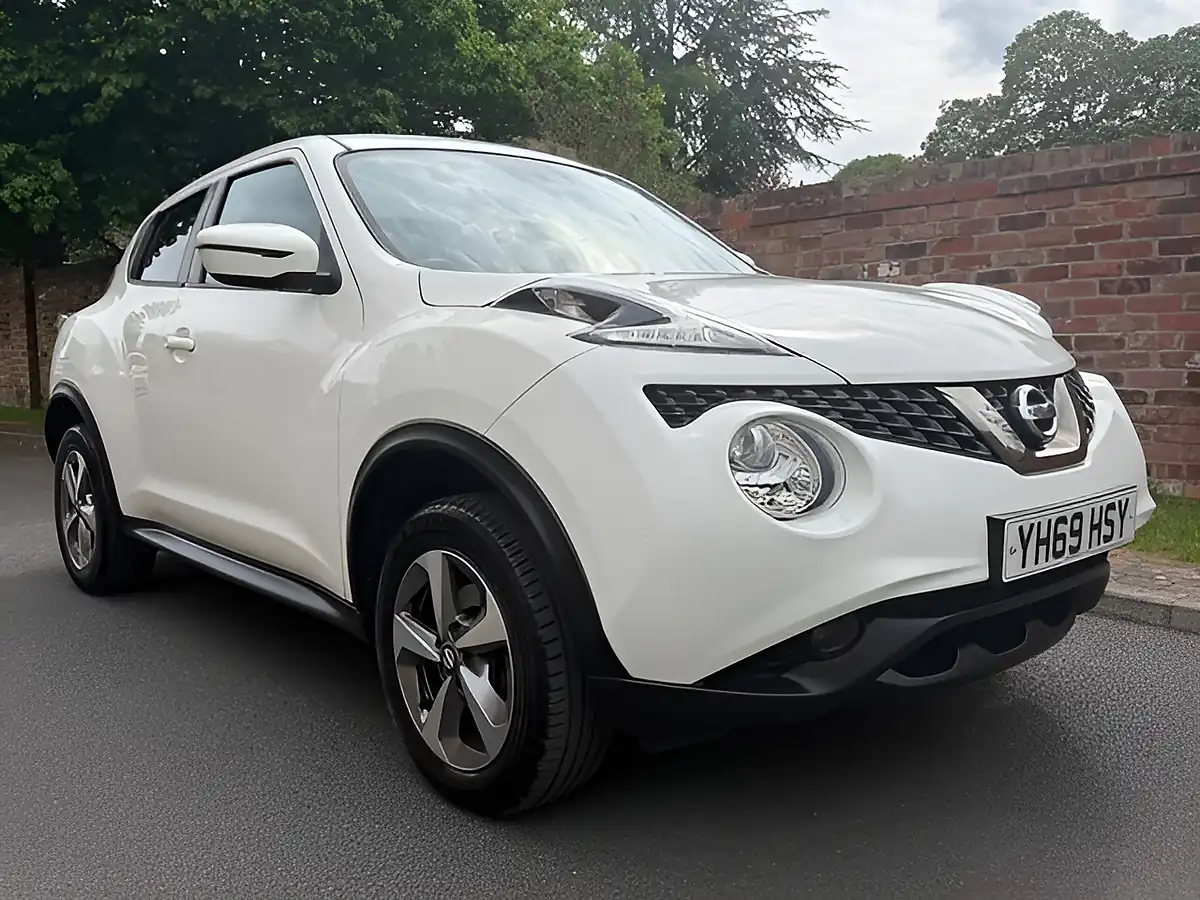 Used 2019 Nissan Juke Acenta White - Interior and Exterior details 2