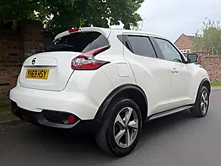 Used 2019 Nissan Juke Acenta White - Interior and Exterior details 4