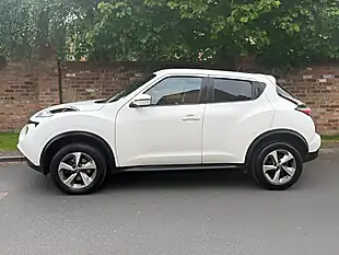 Used 2019 Nissan Juke Acenta White - Interior and Exterior details 8