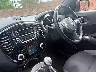 Used 2019 Nissan Juke Acenta White - Interior and Exterior details 9