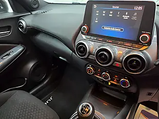 Used 2019 Nissan Juke Acenta White - Interior and Exterior details 14