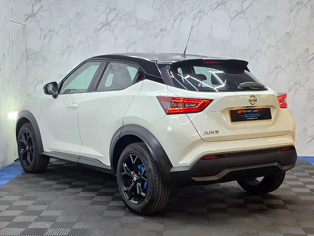 Used 2019 Nissan Juke Acenta White - Interior and Exterior details 7