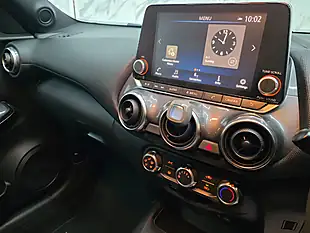Used 2019 Nissan Juke Acenta White - Interior and Exterior details 17