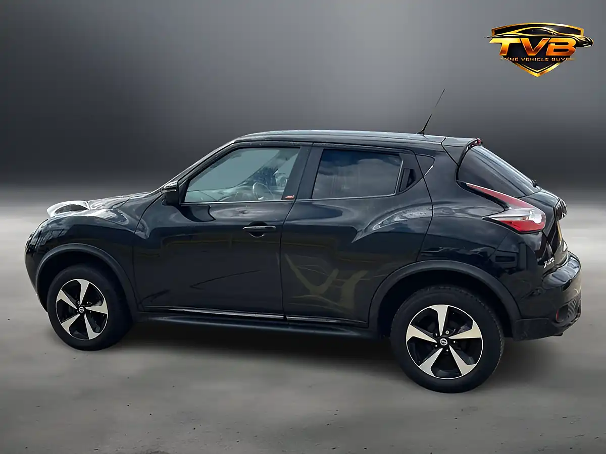 Used 2019 Nissan Juke Bose Personal Edition Black - Interior and Exterior details 9
