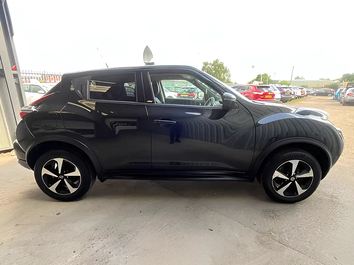 Used 2019 Nissan Juke Bose Personal Edition Black - Interior and Exterior details 8