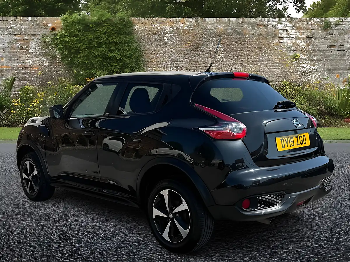 Used 2019 Nissan Juke Bose Personal Edition Black - Interior and Exterior details 6
