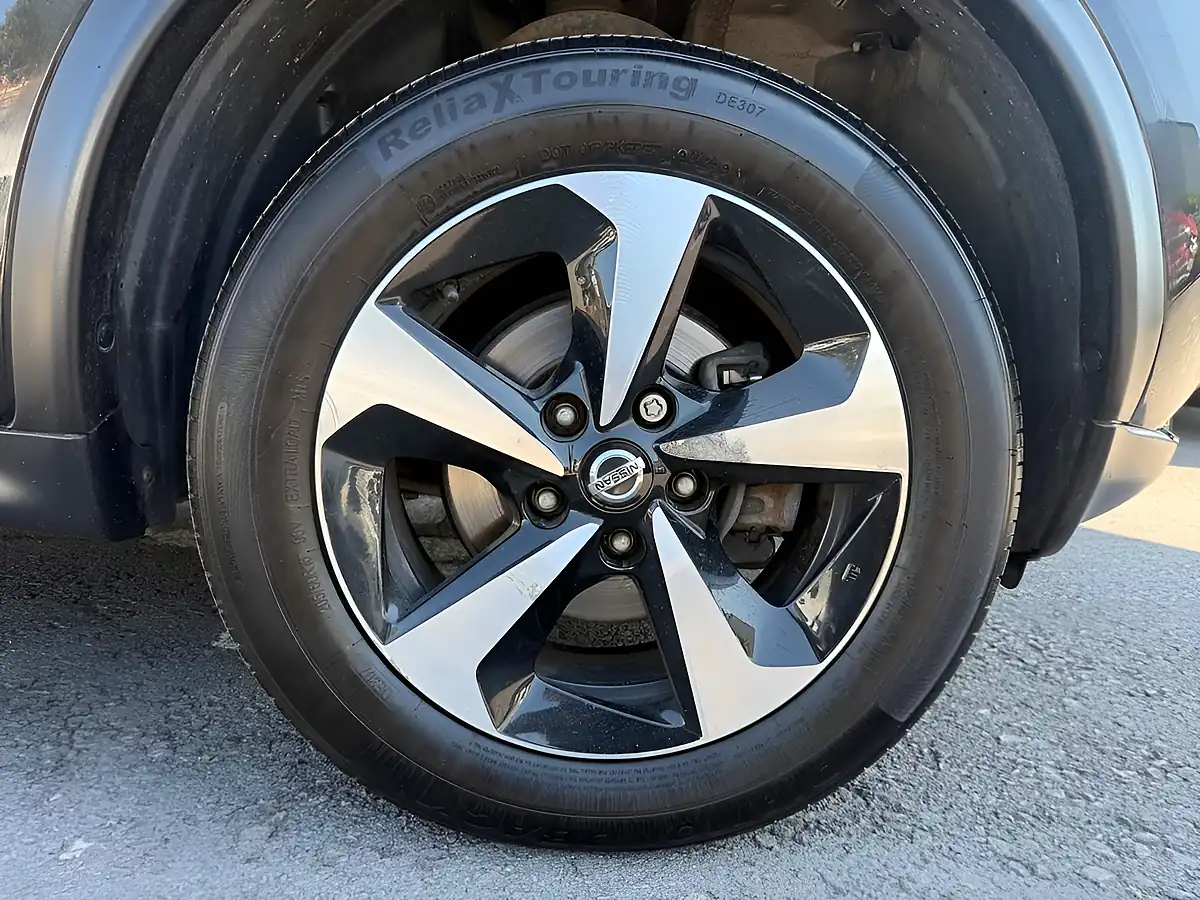 Used 2019 Nissan Juke Bose Personal Edition Black - Interior and Exterior details 9