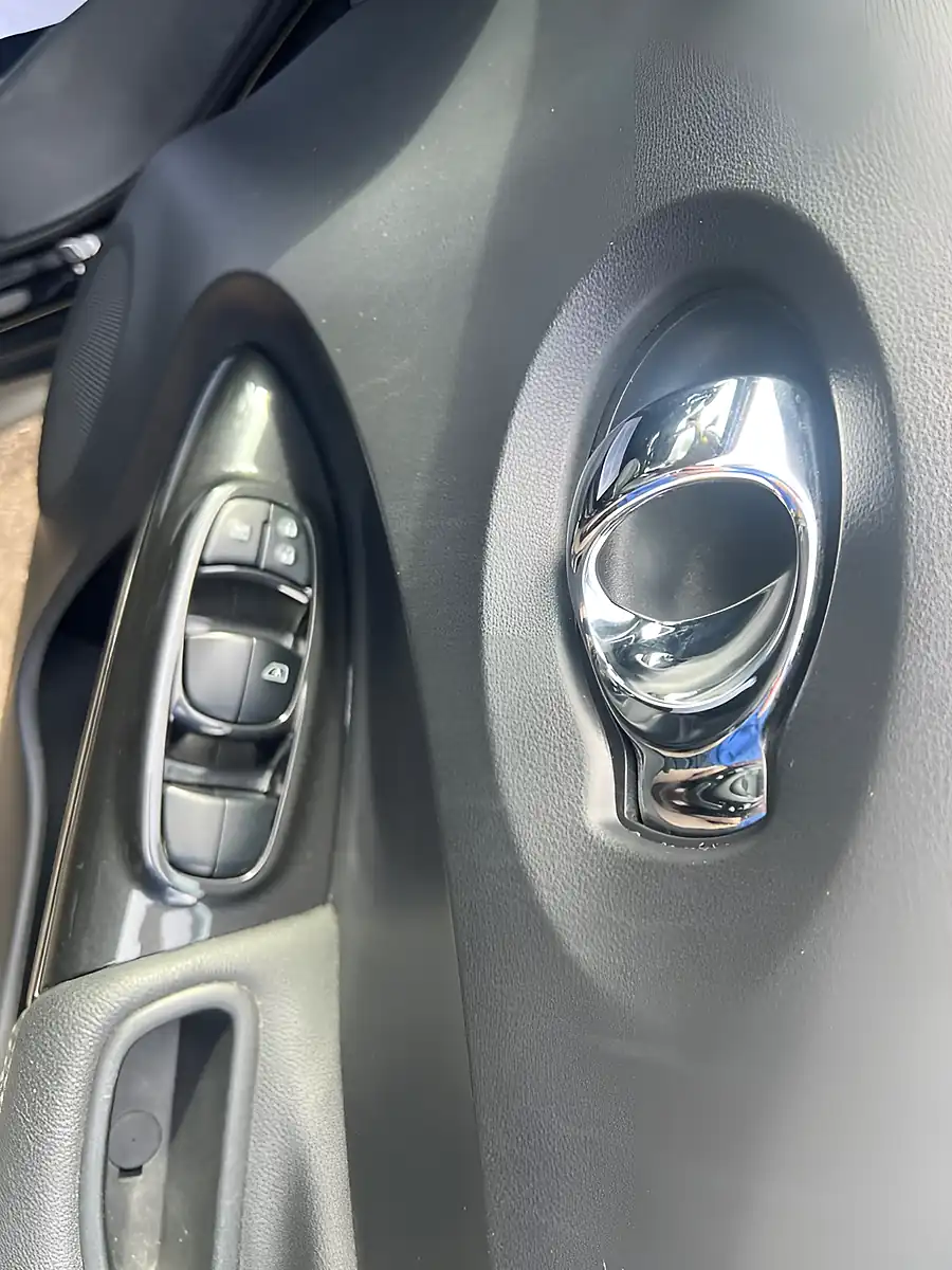 Used 2019 Nissan Juke Bose Personal Edition Black - Interior and Exterior details 19
