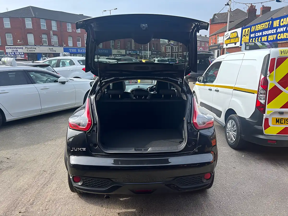 Used 2019 Nissan Juke Bose Personal Edition Black - Interior and Exterior details 8
