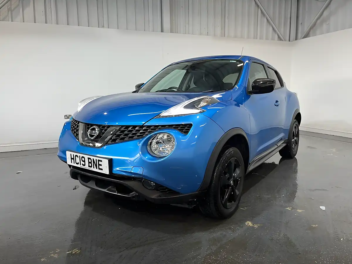 Used 2019 Nissan Juke Bose Personal Edition Blue - Interior and Exterior details 3