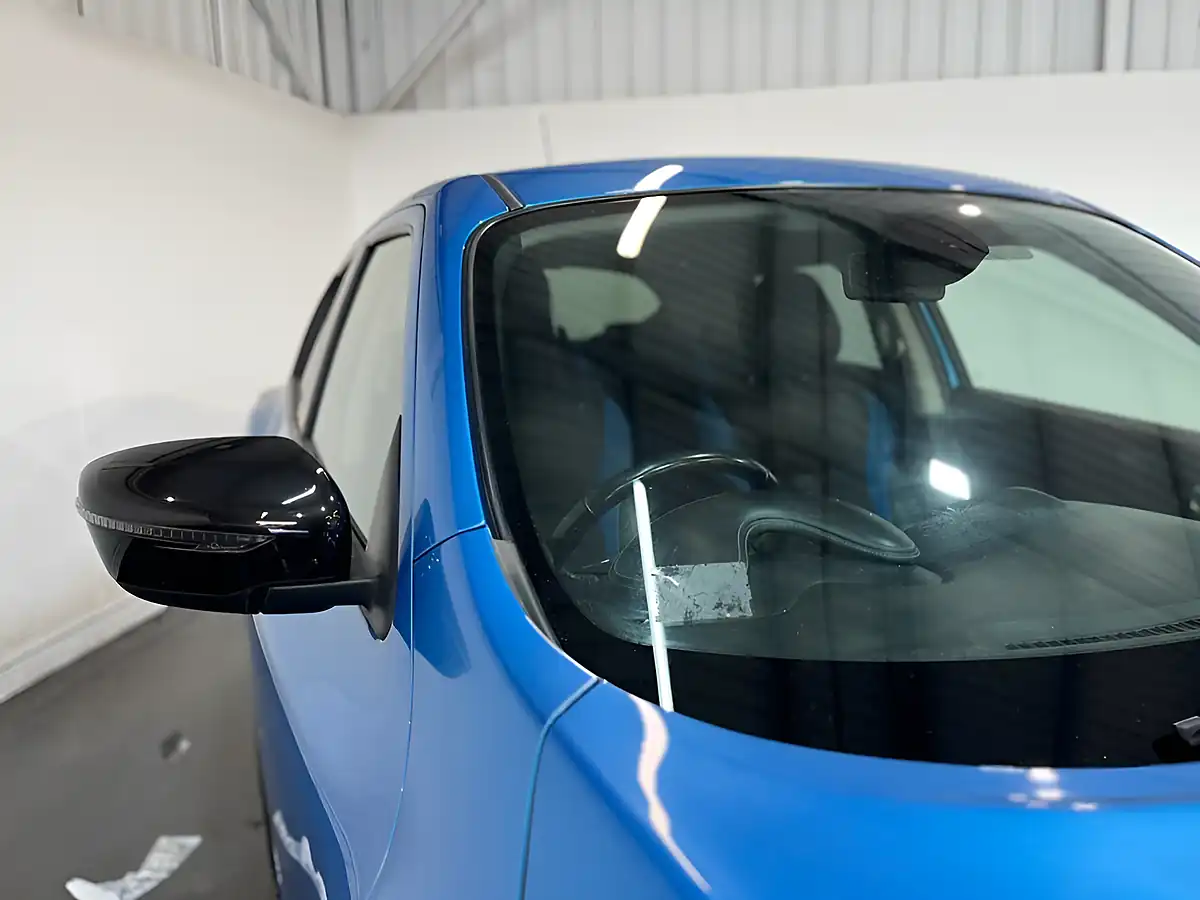 Used 2019 Nissan Juke Bose Personal Edition Blue - Interior and Exterior details 6