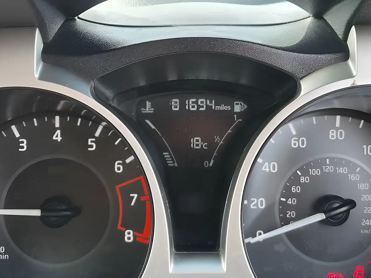 Used 2019 Nissan Juke Bose Personal Edition Blue - Interior and Exterior details 11