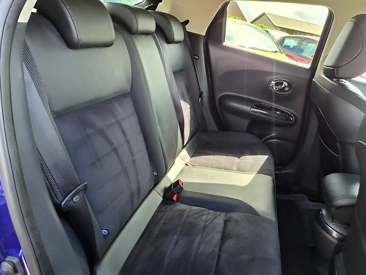 Used 2019 Nissan Juke Bose Personal Edition Blue - Interior and Exterior details 14