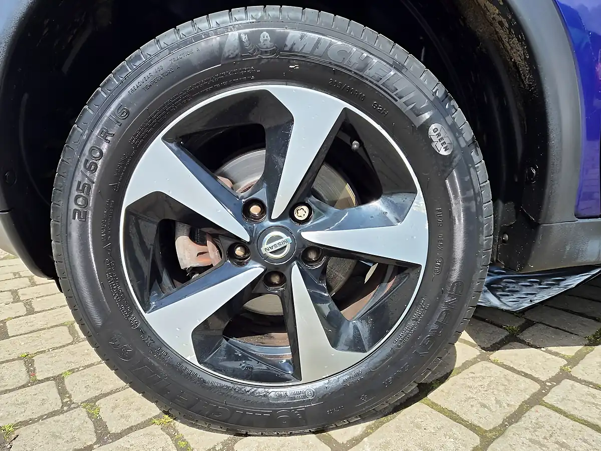 Used 2019 Nissan Juke Bose Personal Edition Blue - Interior and Exterior details 19