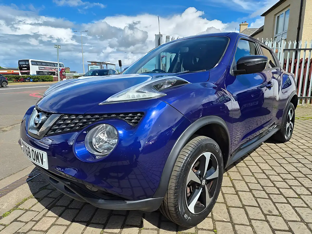 Used 2019 Nissan Juke Bose Personal Edition Blue - Interior and Exterior details 3