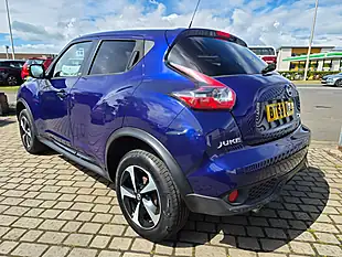 Used 2019 Nissan Juke Bose Personal Edition Blue - Interior and Exterior details 4