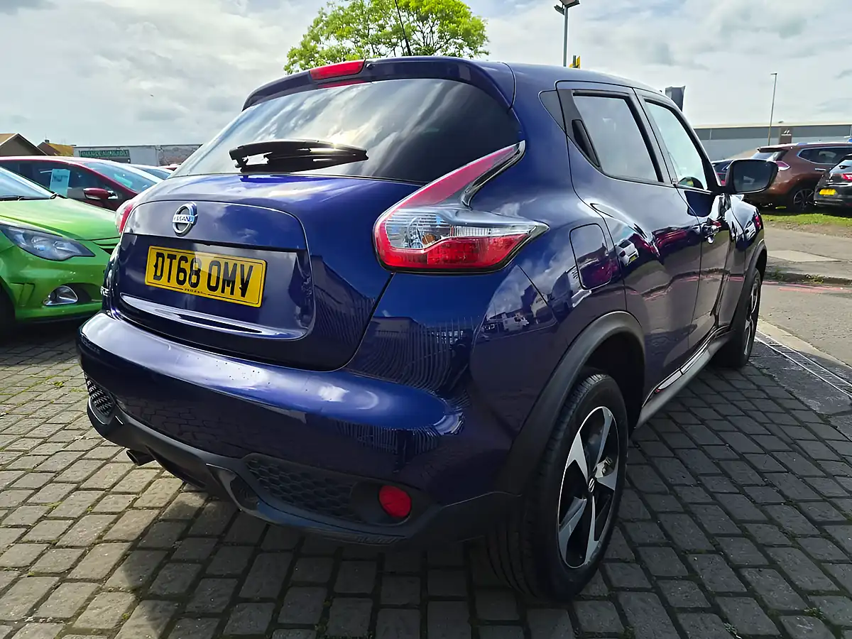 Used 2019 Nissan Juke Bose Personal Edition Blue - Interior and Exterior details 6