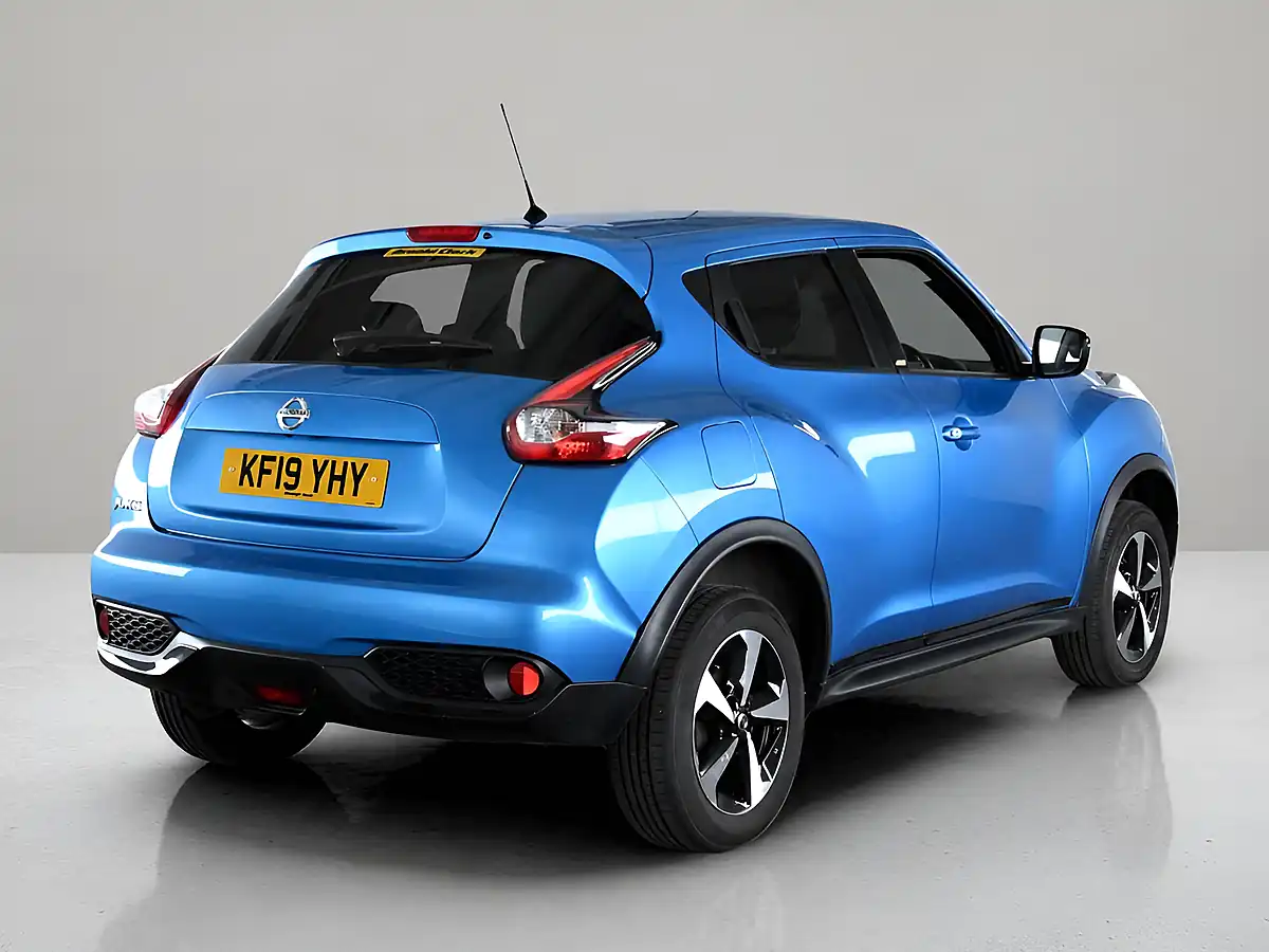 Used 2019 Nissan Juke Bose Personal Edition Blue - Interior and Exterior details 5