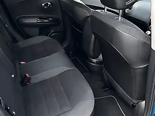 Used 2019 Nissan Juke Bose Personal Edition Blue - Interior and Exterior details 8