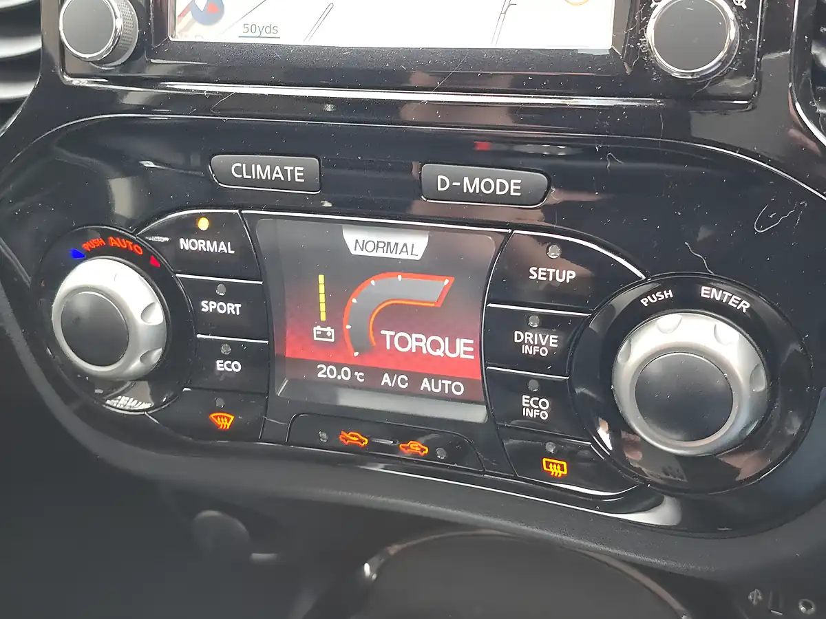 Used 2019 Nissan Juke Bose Personal Edition Blue - Interior and Exterior details 15