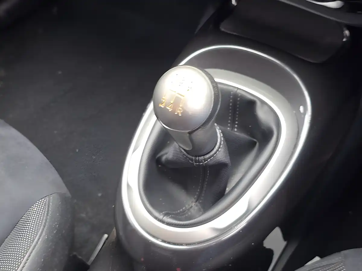 Used 2019 Nissan Juke Bose Personal Edition Blue - Interior and Exterior details 16