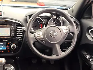 Used 2019 Nissan Juke Bose Personal Edition Blue - Interior and Exterior details 8