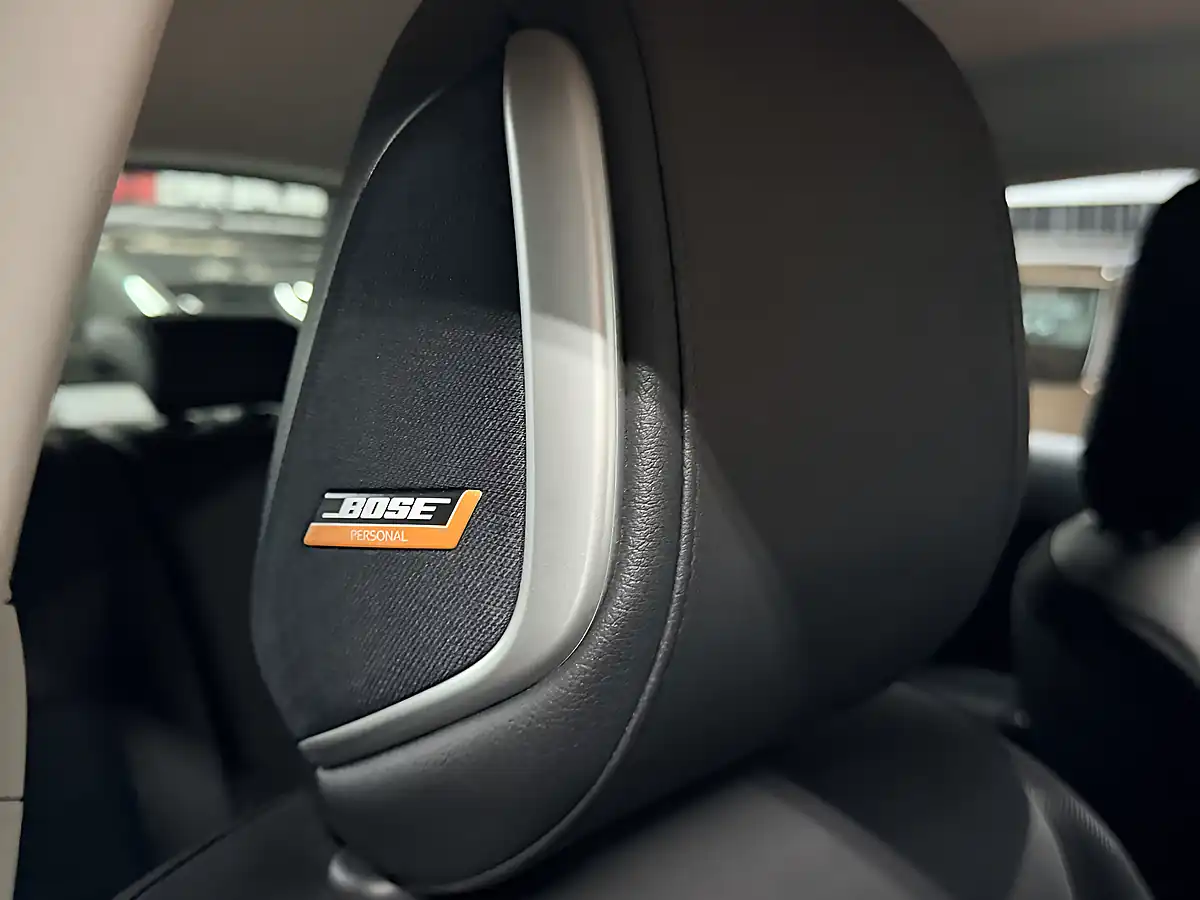 Used 2019 Nissan Juke Bose Personal Edition Blue - Interior and Exterior details 17